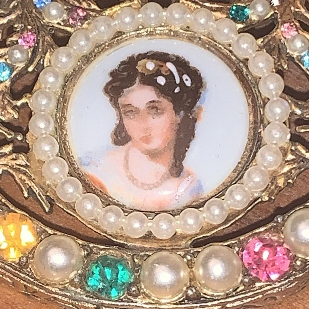 VTG Limoges Brooch Pin Pocket Watch Design‎ Hand Painted Porcelain Lady Portrait